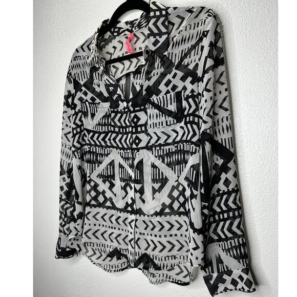 Eight Sixy Black & Gray Aztec Print Sheer Button Long Sleeve Blouse S - Picture 3 of 10